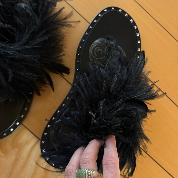 Valentino Garavani Couture Runway Black Feathered Sandals studded rockstud 39 - Picture 9 of 13